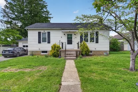 515 Lynda Rd, Phillipsburg, NJ 08865