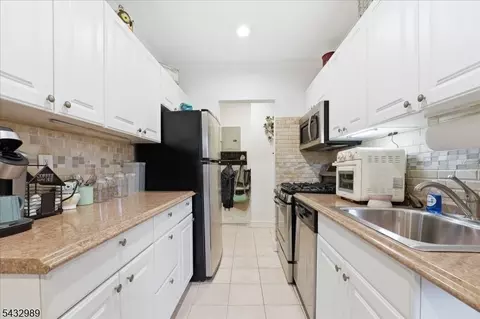 456 River Rd # D, Nutley, NJ 07110 photo 6