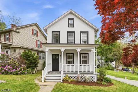 89 High St, Newton, NJ 07860