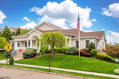 29 Ridgeview Ln #29, Mount Arlington, NJ 07856