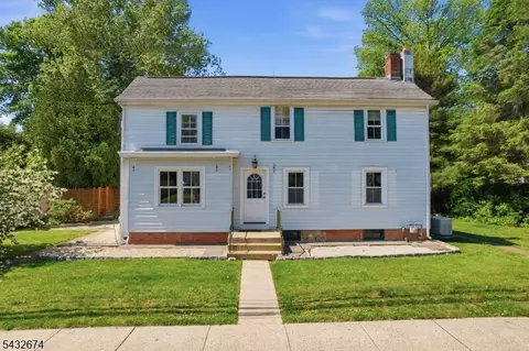 415 Village Rd, West Windsor, NJ 08550