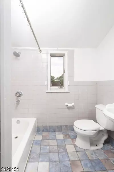 Other - 441 Blanchard Ter, Hackensack, NJ 07601 photo 4 of 6