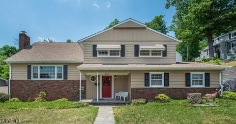 437 Southside Ave, Haledon, NJ 07508