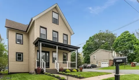 1049 Broad St, Phillipsburg, NJ 08865