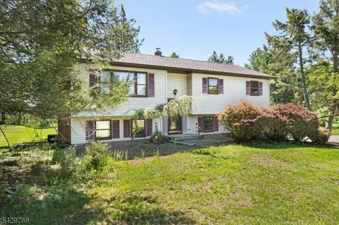 6 Struble Pl, Wantage, NJ 07461 photo 2