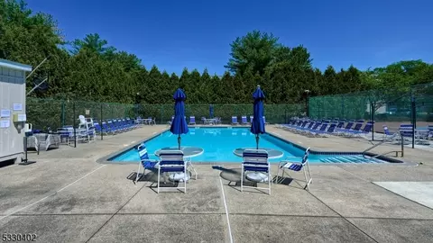 502 Brittany Dr #02, Wayne, NJ 07470 photo 28