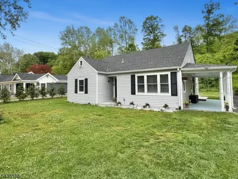 13 Us Highway 46, Columbia, NJ 07832