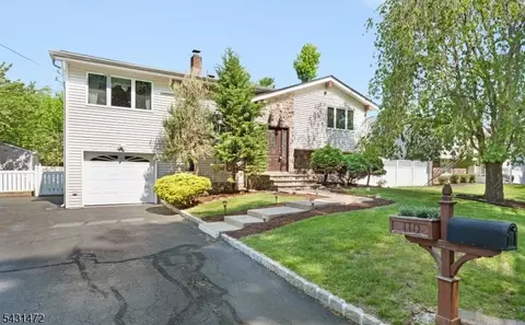 110 Bell Ave, Hopatcong, NJ 07843