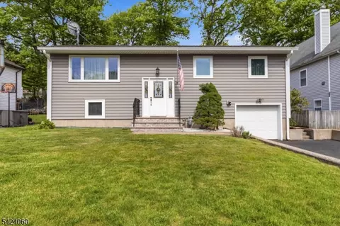 22 Ronald Ave, Rockaway, NJ 07866