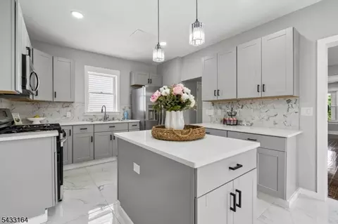 52 Central Ave, Dover, NJ 07801 photo 2
