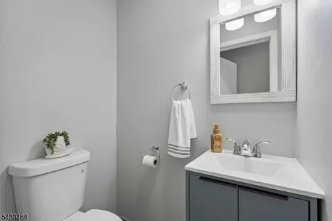 52 Central Ave, Dover, NJ 07801 photo 14