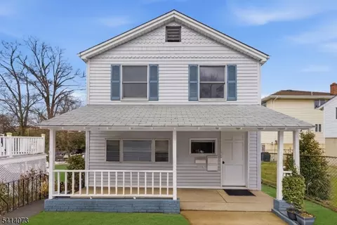 2455 3rd St, Fort Lee, NJ 07024
