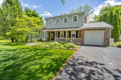50 Buckley Hill Dr, Phillipsburg, NJ 08865