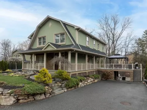 634 Warwick Tpke, Hewitt, NJ 07421