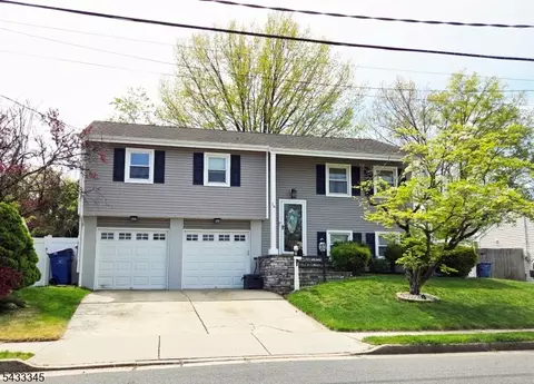 16 10th Ave, Monroe Township, NJ 08831