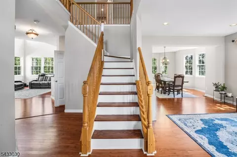 48 Saxton Dr, Hackettstown, NJ 07840 photo 3