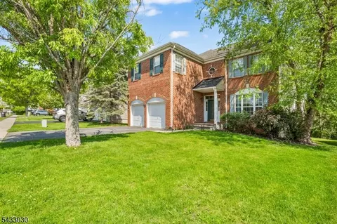 48 Saxton Dr, Hackettstown, NJ 07840 photo 2