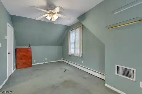 17 Butler Pl, Haskell, NJ 07420 photo 5