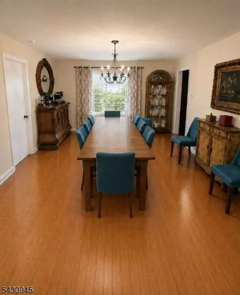 Dining - 695 Berdan Ave, Wayne, NJ 07470 photo 1 of 1