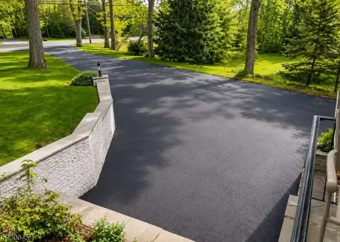 Exterior - 695 Berdan Ave, Wayne, NJ 07470 photo 2 of 3