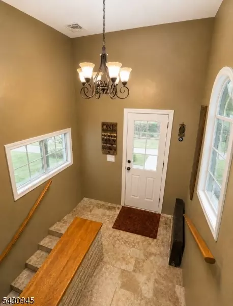 Entry Way - 695 Berdan Ave, Wayne, NJ 07470 photo 2 of 2