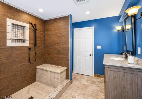 Bath - 695 Berdan Ave, Wayne, NJ 07470 photo 1 of 2