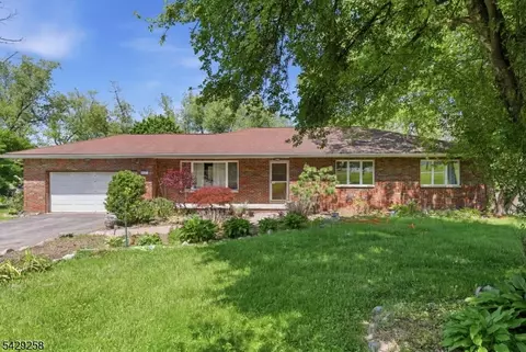 1571 County Rd 565, Sussex, NJ 07461