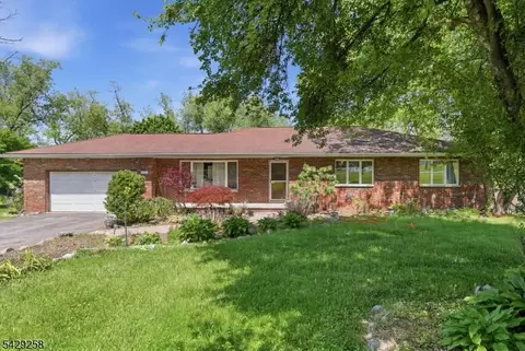 1571 County Rd 565, Sussex, NJ 07461
