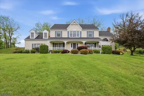 42 Copper Penny Rd, Flemington, NJ 08822