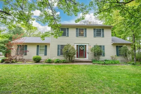 82 Kenvil Ave, Roxbury Twp, NJ 07876