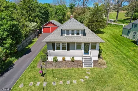 116 Readington Rd, Whitehouse Station, NJ 08889