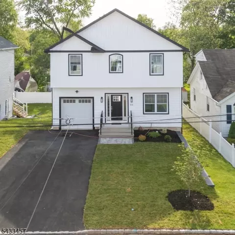 54 Navajo Ave, Lake Hiawatha, NJ 07034