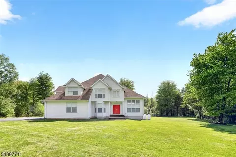 16 Wilson Rd, Lambertville, NJ 08530