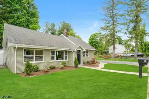 38 Lakeview Ave, Ringwood, NJ 07456