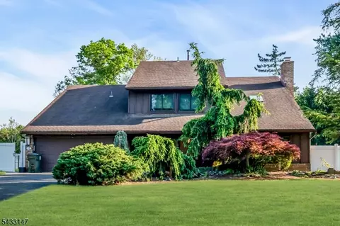 12 Ethan Allen Rd, Freehold, NJ 07728