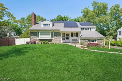 215 Exeter Way, Hillside, NJ 07205