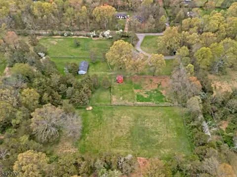 65 Somerset Ter, Bedminster, NJ 07921