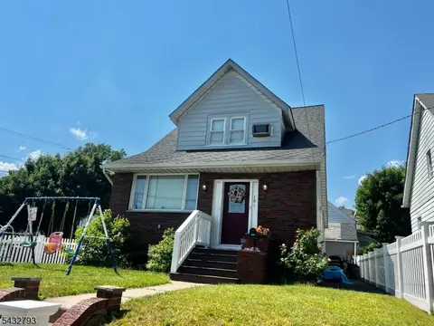 101 Chamberlain Ave, Paterson, NJ 07502