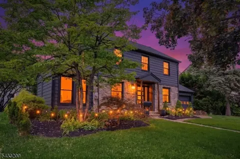 45 Highfield Rd, Bloomfield, NJ 07003