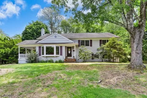 33 Carol Rd, Westfield, NJ 07090