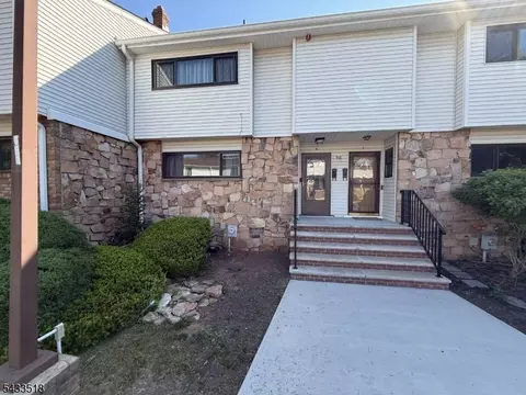 918 Merritt Dr # D, Hillsborough, NJ 08844