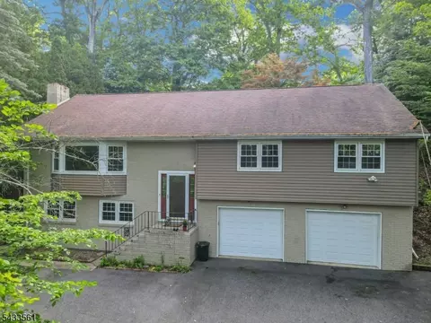 297 Pines Lake Dr E, Wayne, NJ 07470