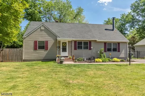 1 Edgar Ave, Green Brook, NJ 08812