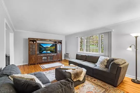 Living - 31 Troy Dr # B, Springfield, NJ 07081 photo 1 of 1