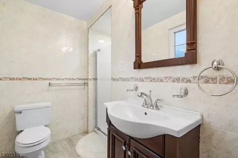 Bath - 31 Troy Dr # B, Springfield, NJ 07081 photo 1 of 3