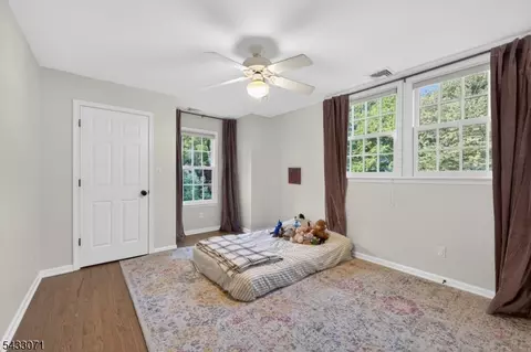 Bedroom - 18 Pine Ridge Dr, Summit, NJ 07901 photo 7 of 9