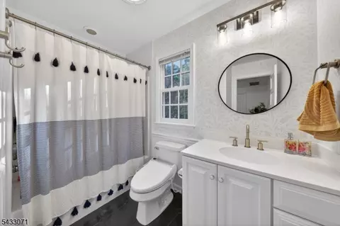 Bath - 18 Pine Ridge Dr, Summit, NJ 07901 photo 4 of 4