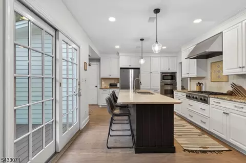Kitchen - 18 Pine Ridge Dr, Summit, NJ 07901 photo 3 of 3