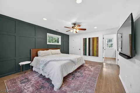 Bedroom - 18 Pine Ridge Dr, Summit, NJ 07901 photo 3 of 9