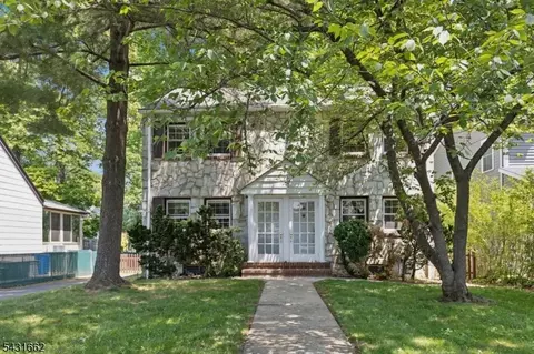 108 Gallows Hill Rd, Cranford, NJ 07016